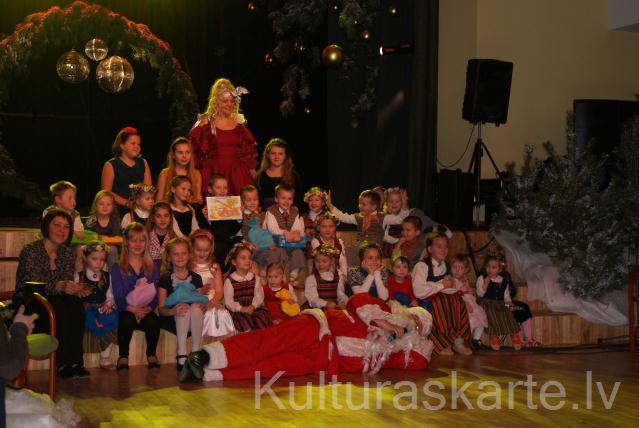 Iecavas kultūras nama pirmsskolas vecuma bērnu deju kolektīvs
